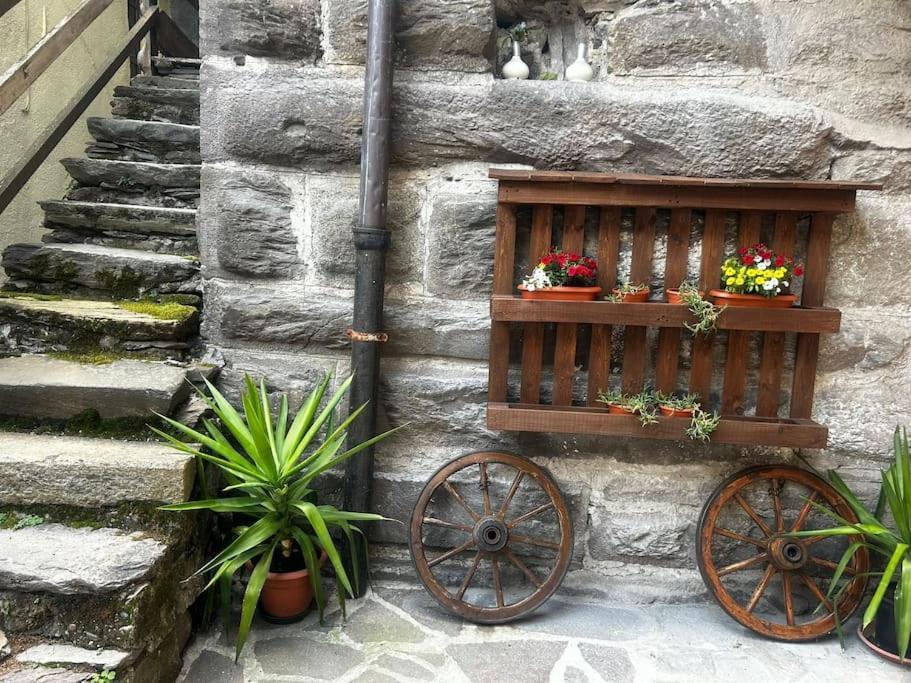 Casa Vacanze La Torre Malonno Екстериор снимка