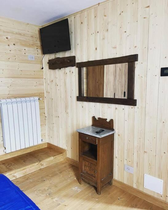 Casa Vacanze La Torre Malonno Екстериор снимка